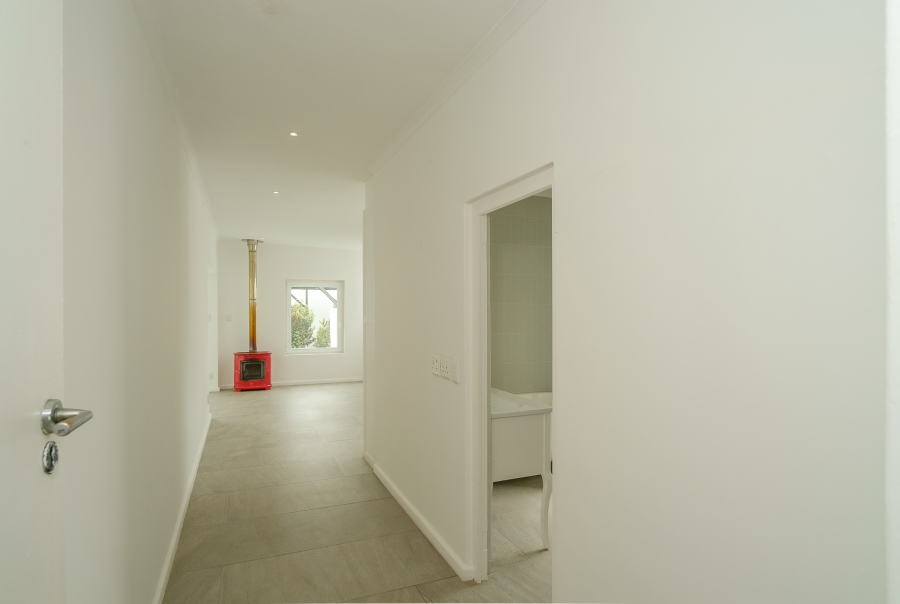 6 Bedroom Property for Sale in Meadowsteads Western Cape